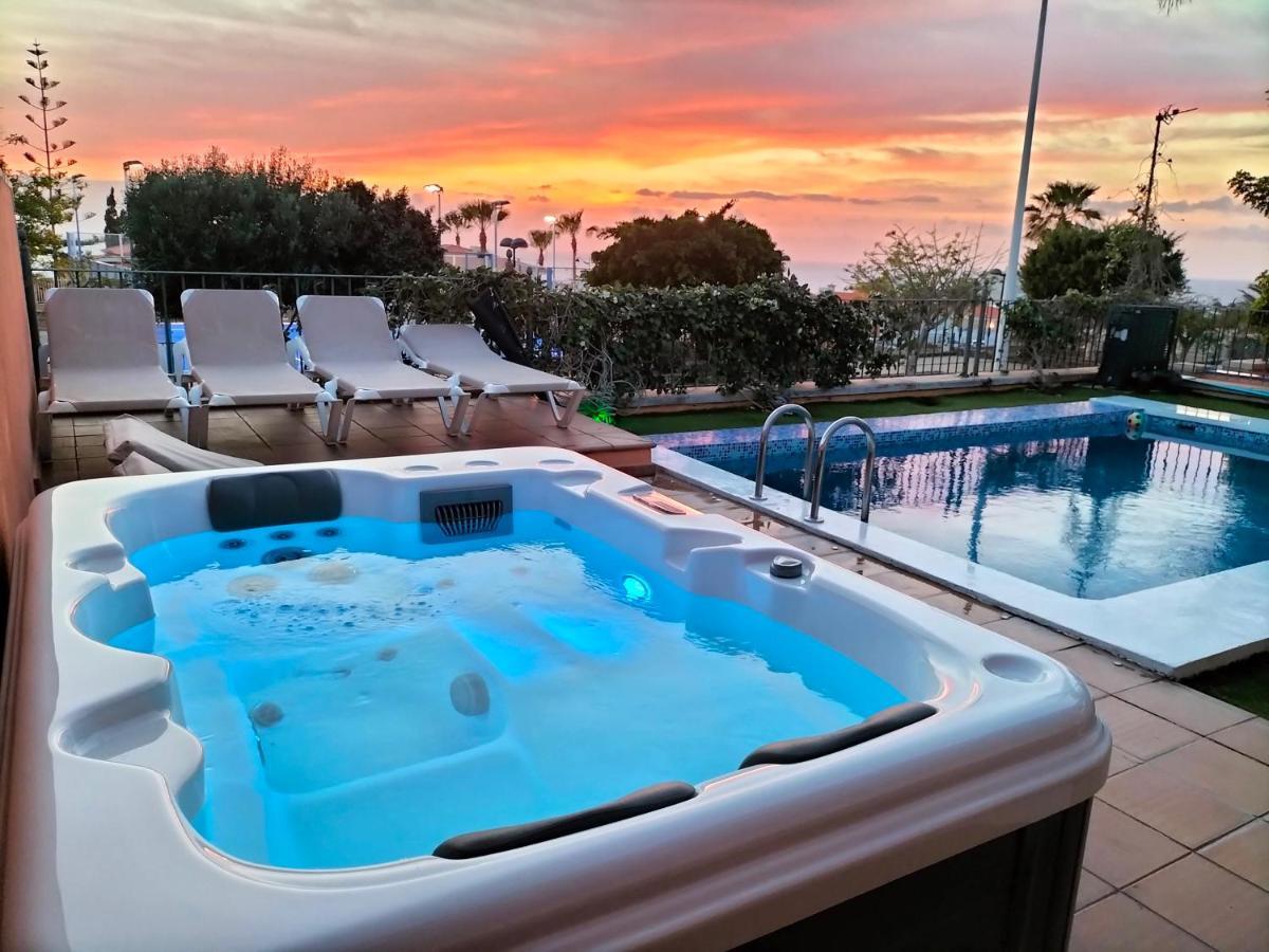 Maravillosa Villa De Lujo Con Piscina Privada Пуэрто-де-Сантьяго Экстерьер фото