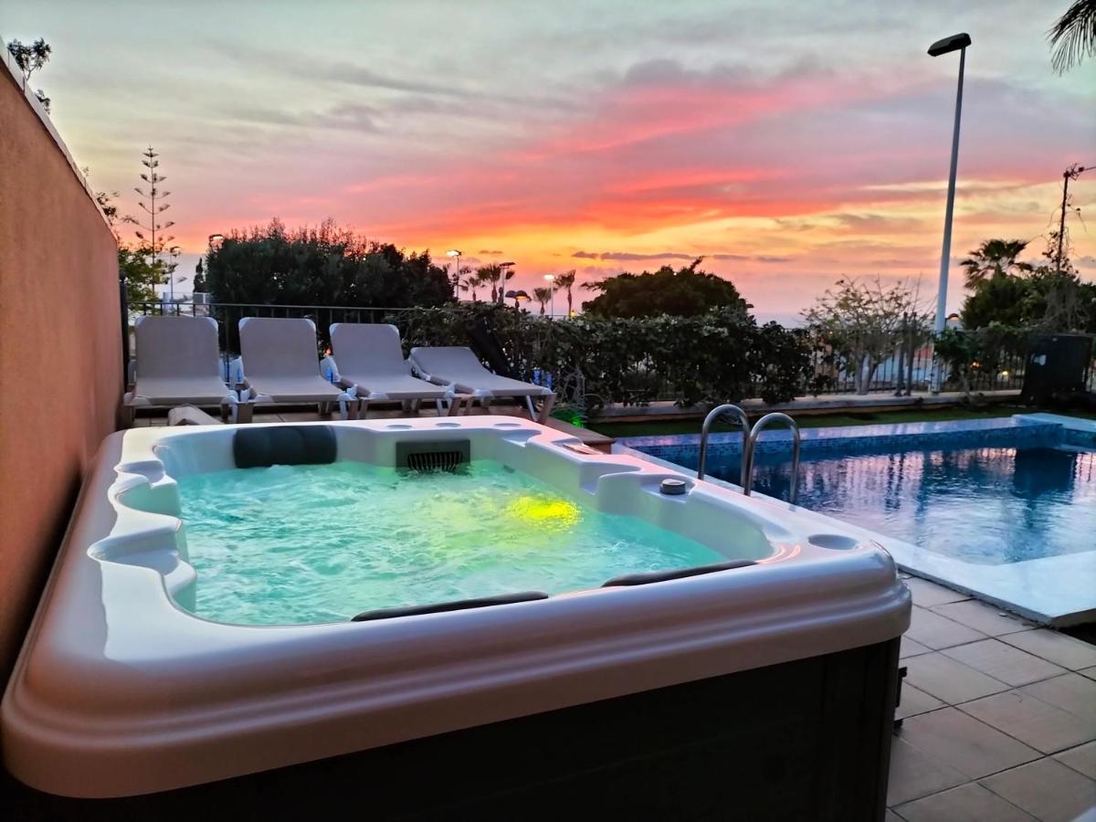 Maravillosa Villa De Lujo Con Piscina Privada Пуэрто-де-Сантьяго Экстерьер фото
